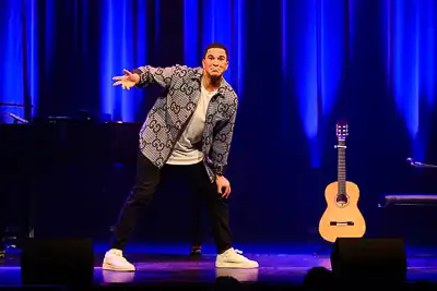 Recensie Nabil, Nee, precies daarom