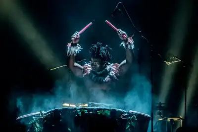 Recensie Afrikaanse Vibes  in Afrique en Cirque  -  Kalabanté 