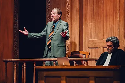 Recensie Assisen Live De Priestermoord