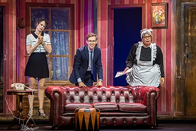Daphne Wellens, Jonas Van Geel en Nathalie Meskens in Stilte AUB!