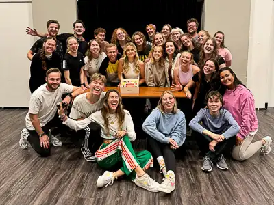 De Rijswijkse Schouwburg kleurt roze voor de sprankelende musical Legally Blonde
