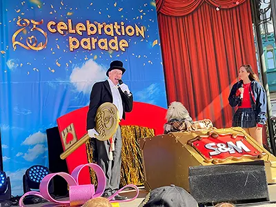 Musicalgasten vieren 25ste verjaardag Plopsaland De Panne
