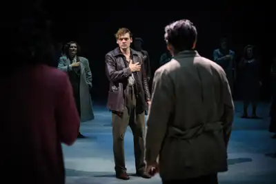 Recensie 40-45 De Musical op spectaculaire wijze een indringend verhaal vertellen