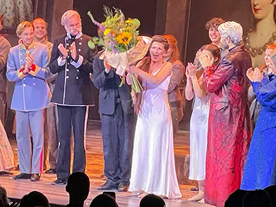 Recensie Ann Van den Broeck beleeft weergaloze première als Elisabeth